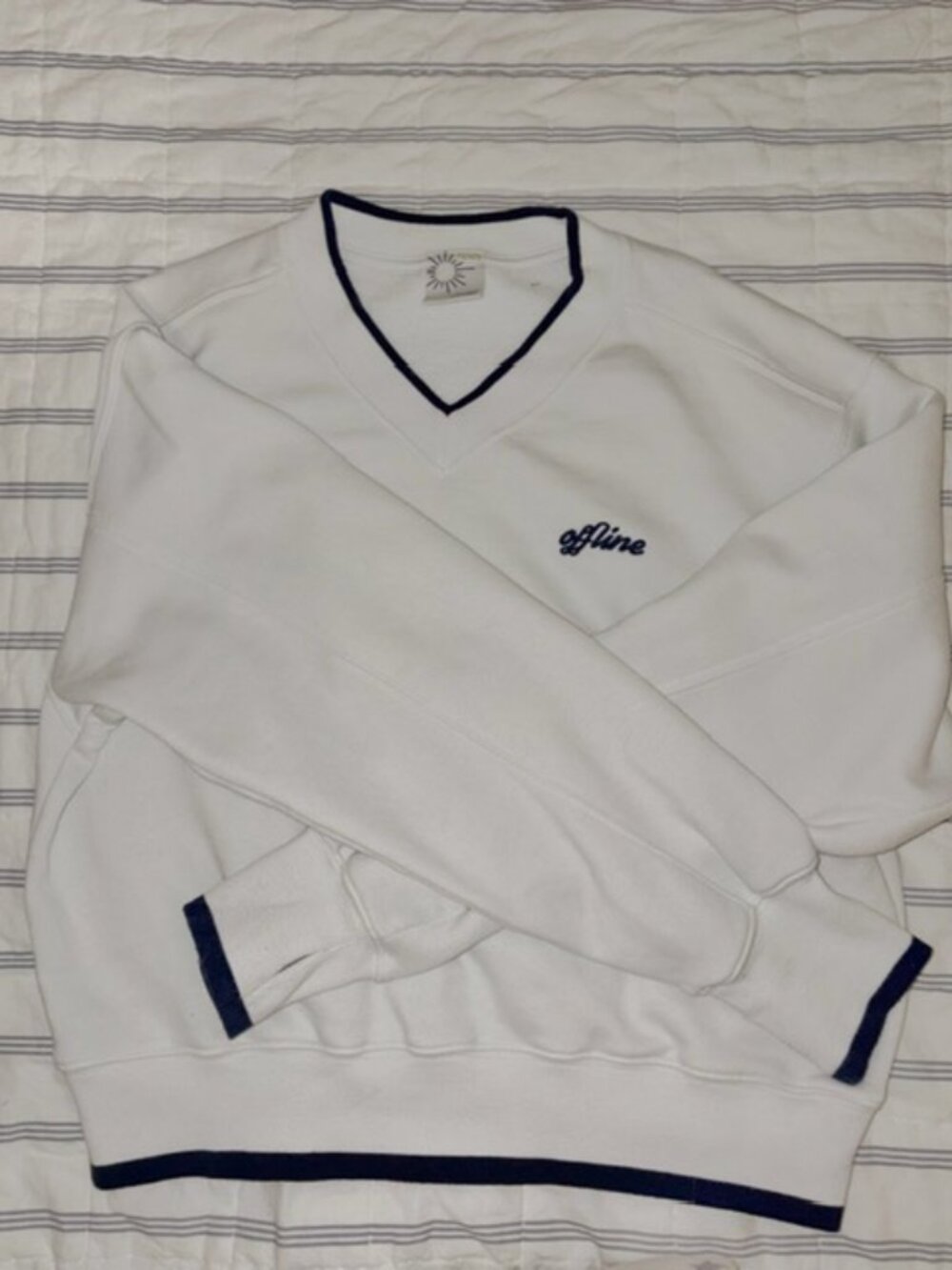Girls cropped Offline V neck sweatshirt